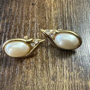 Vintage MONET Gold Tone Faux Oval Pearl Rhinestone Wing Earrings